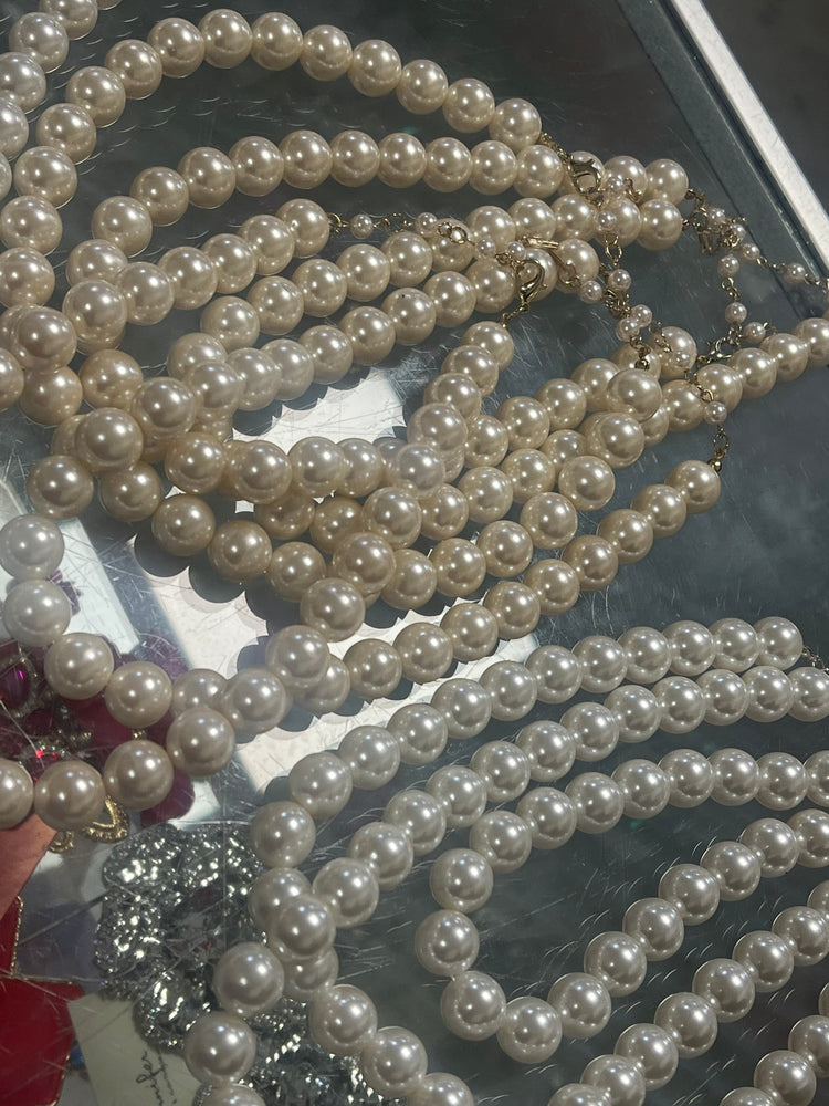 May Pearls (2 colors)