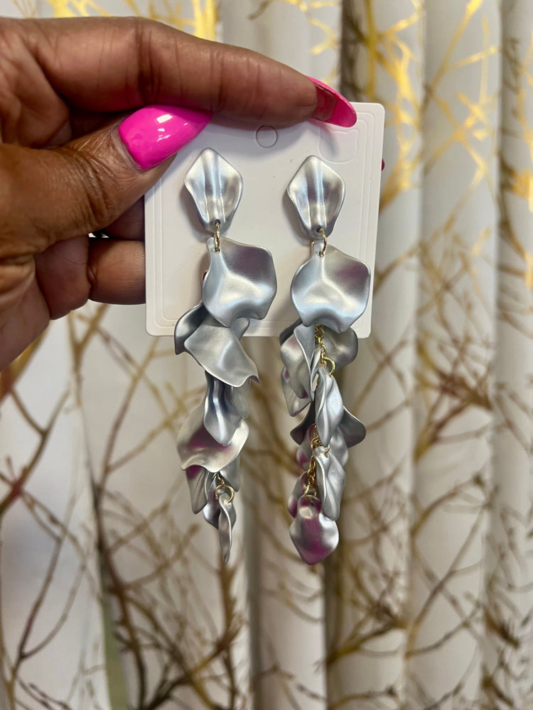 Chandelier Petal Earrings (13 colors)