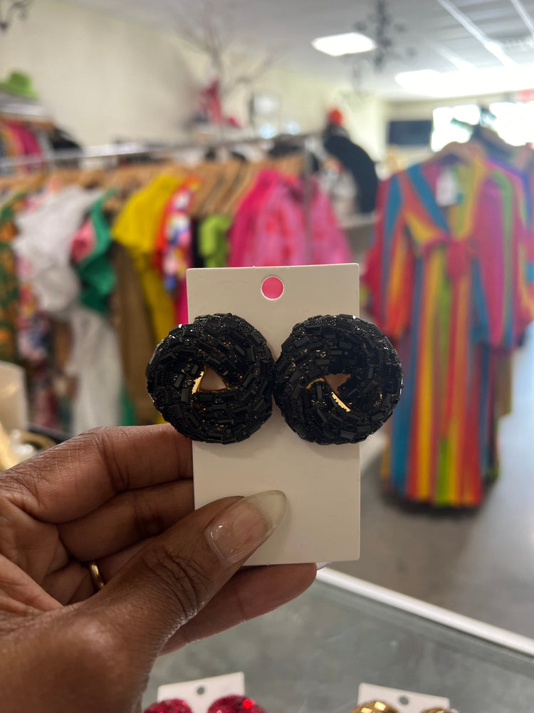 Big Knotted Stud Earrings (5 colors)
