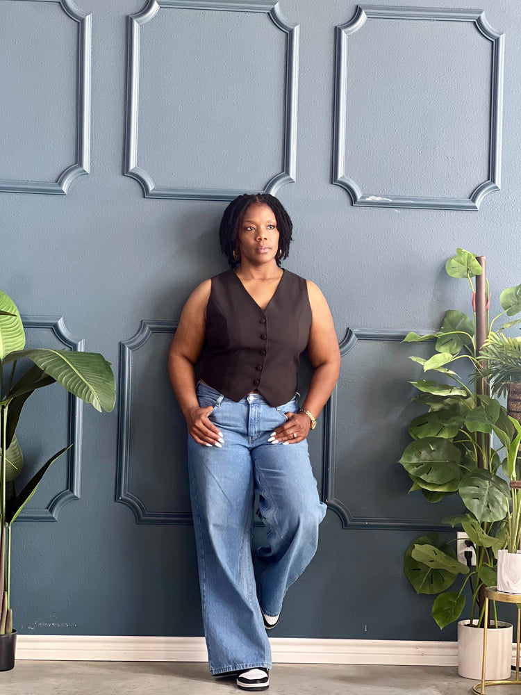 Pointed Vest Top-Black