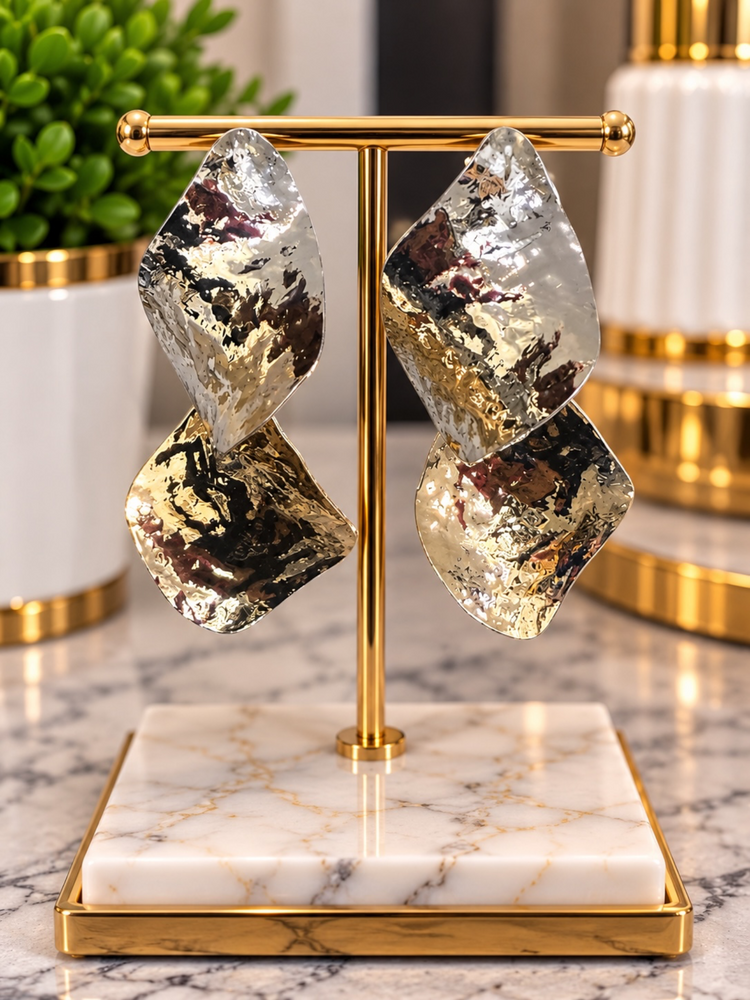 Golden Illusion Earrings Alc