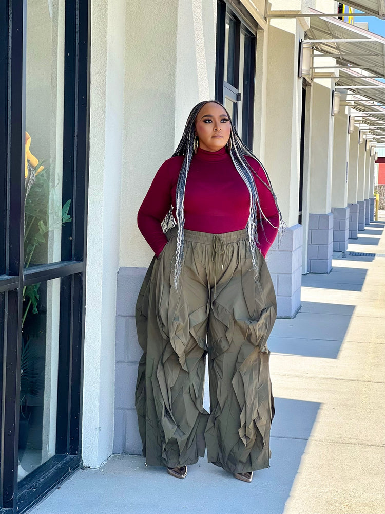 Lady Ruffles Pants Plus-Olive