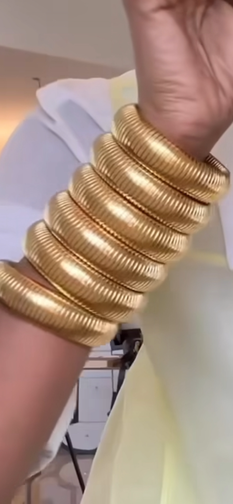 Cuff Spiral Bracelet (2 Colors)
