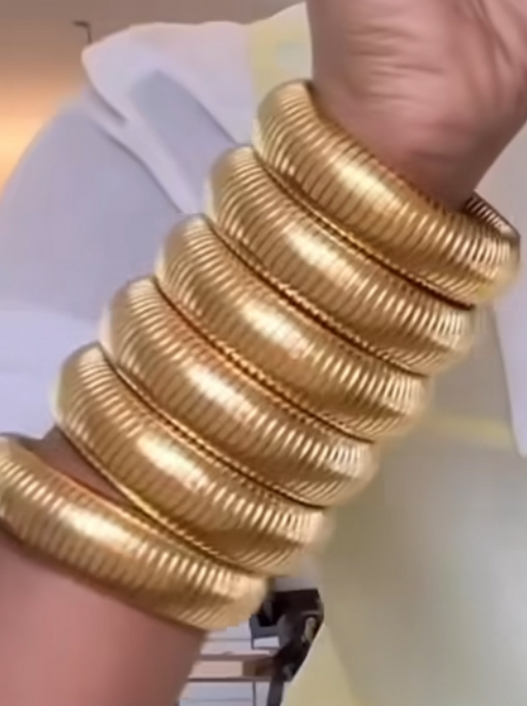 Cuff Spiral Bracelet (2 Colors)