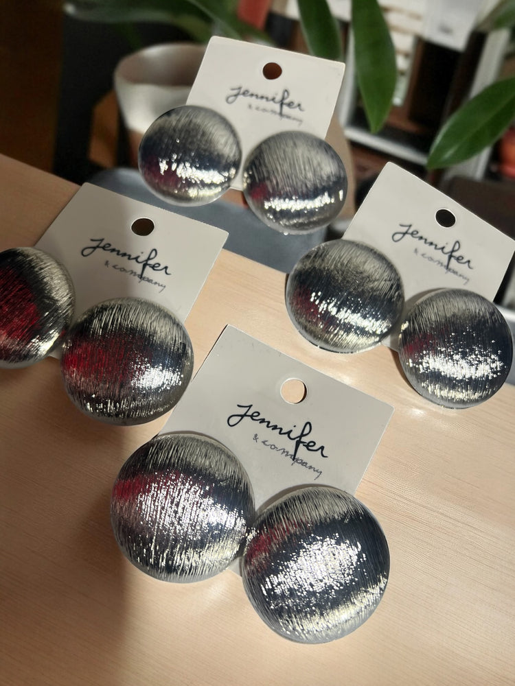 Silver Button Earrings (silver)