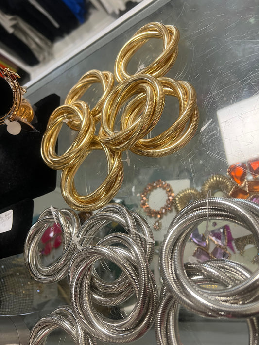 Medium Interlink Spiral Bracelet (2 colors)