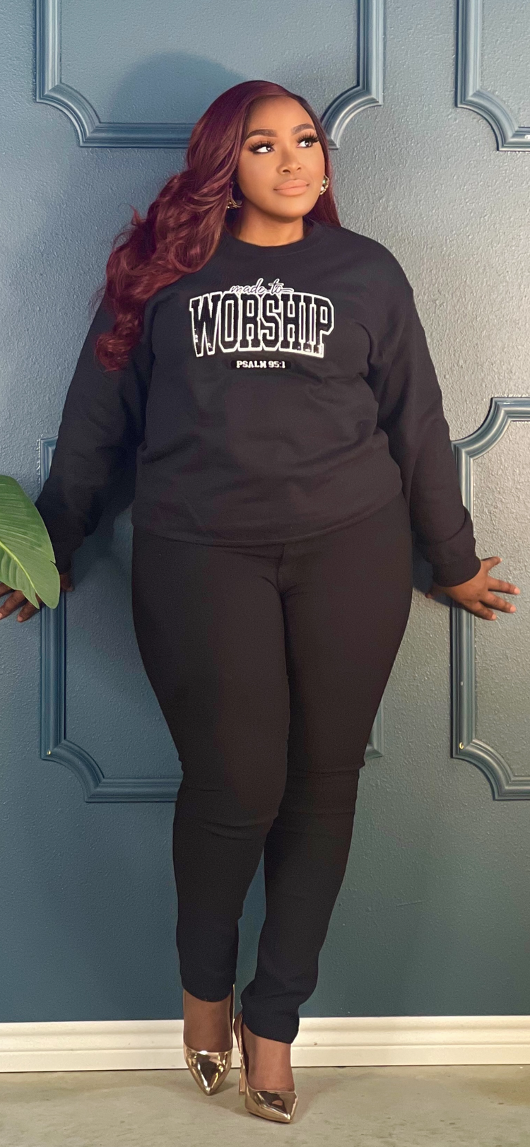 Made To Worship Psalm 95:1 Patch Sweatshirt-Black