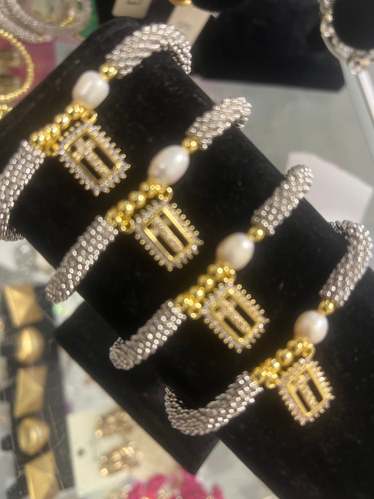 Boxed Cross Bracelet Alc