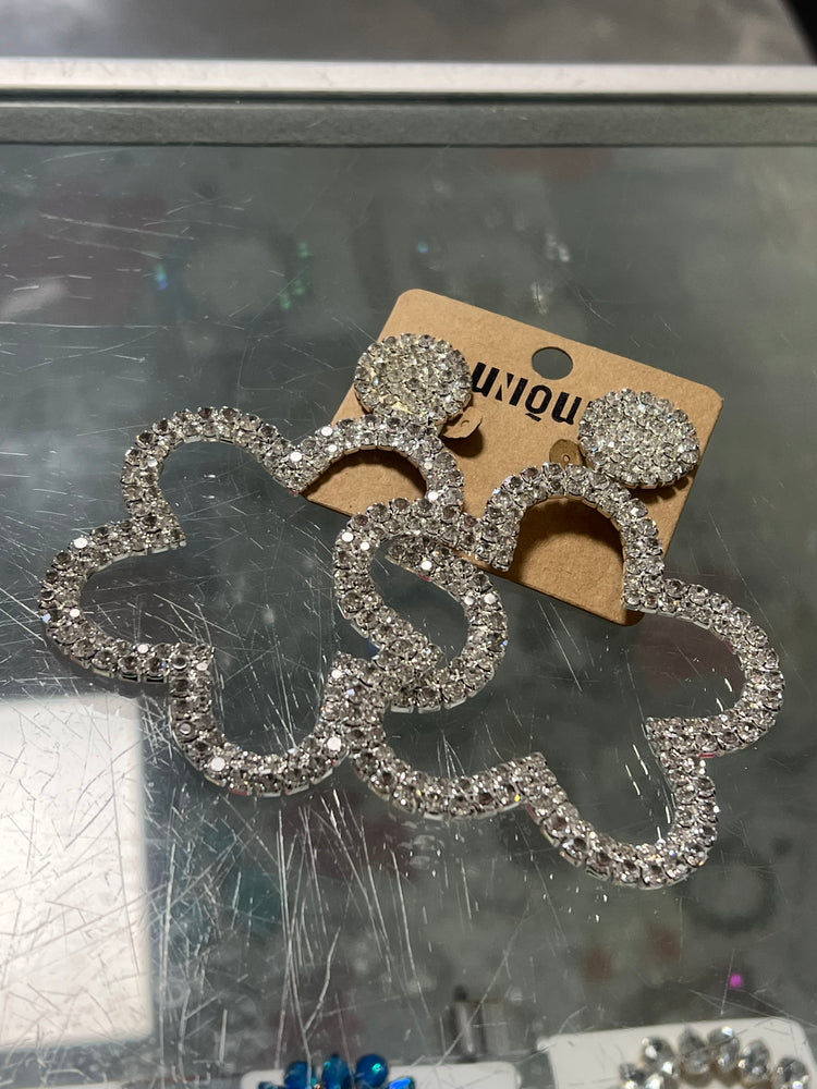 Daisy Stone Clip Earrings