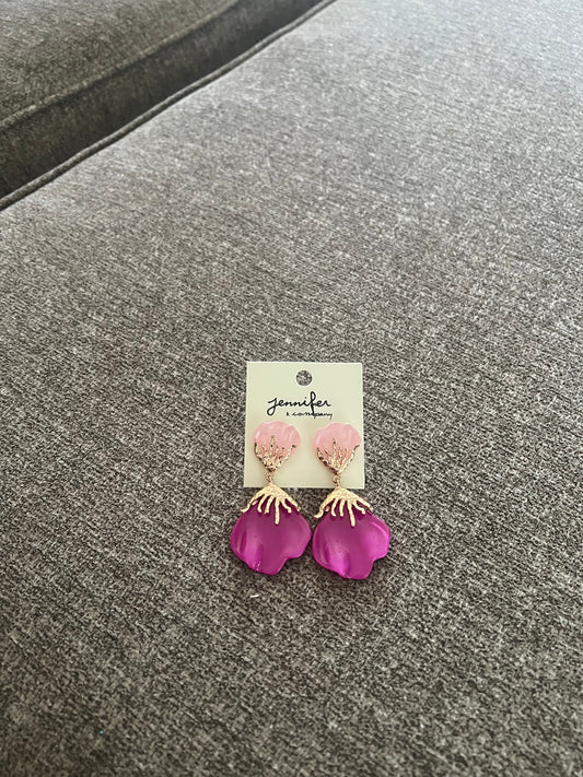 Elegant Shee Earrings-Lt Pink Pink