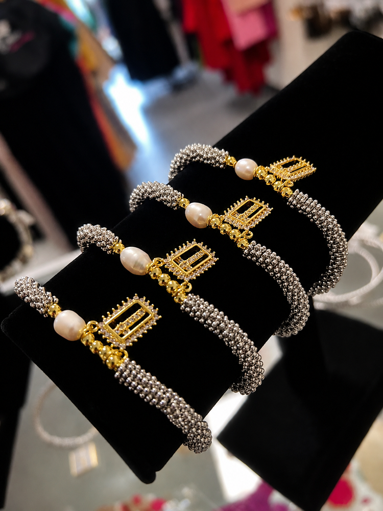 Boxed Cross Bracelet Alc