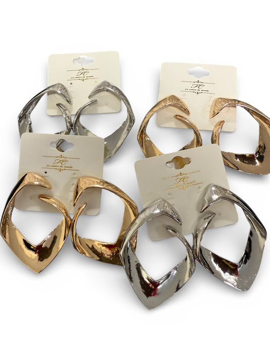 Medium Charm Earrings Alc (2 colors)