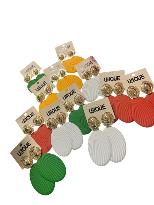 Fashion Fan Earrings (4 colors)