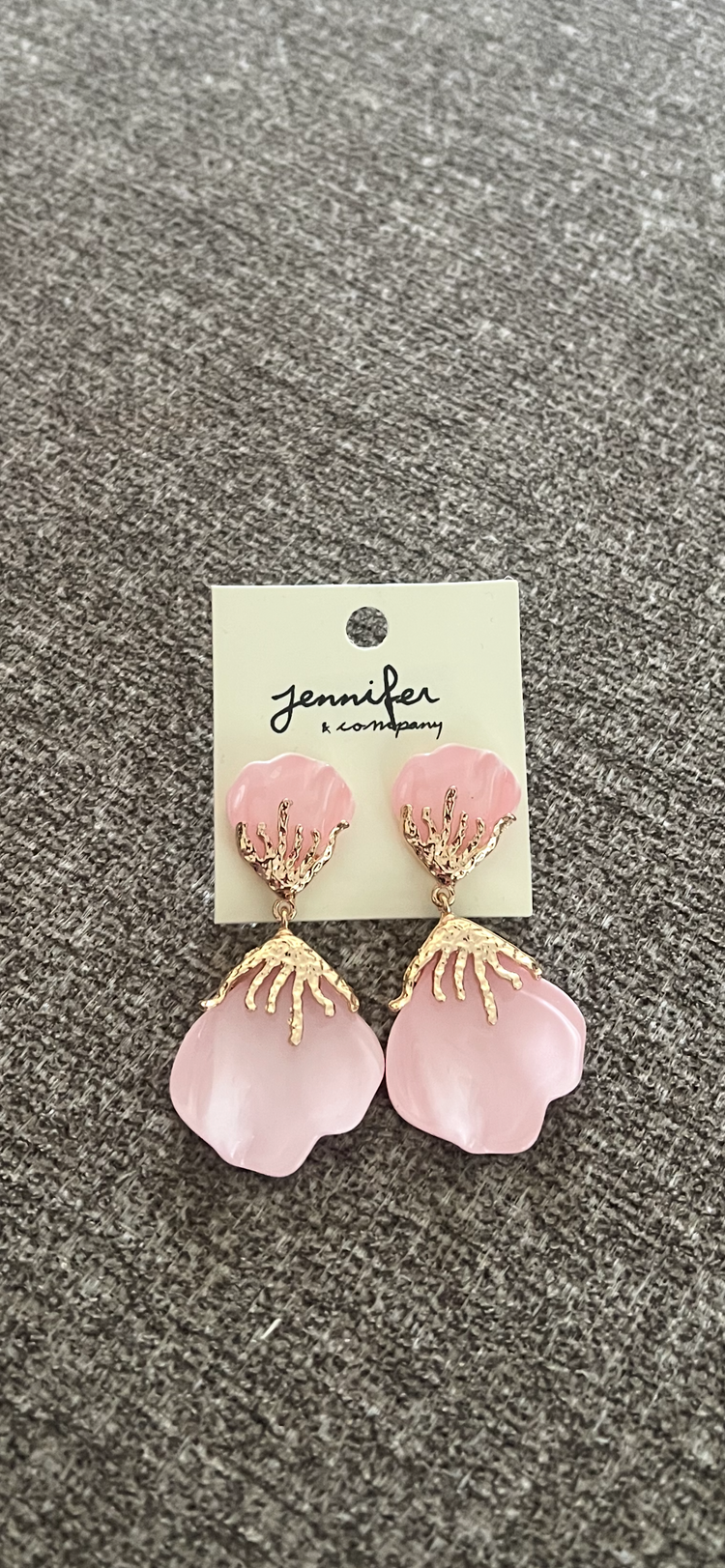 Elegant Shee Earrings-Lt Pink