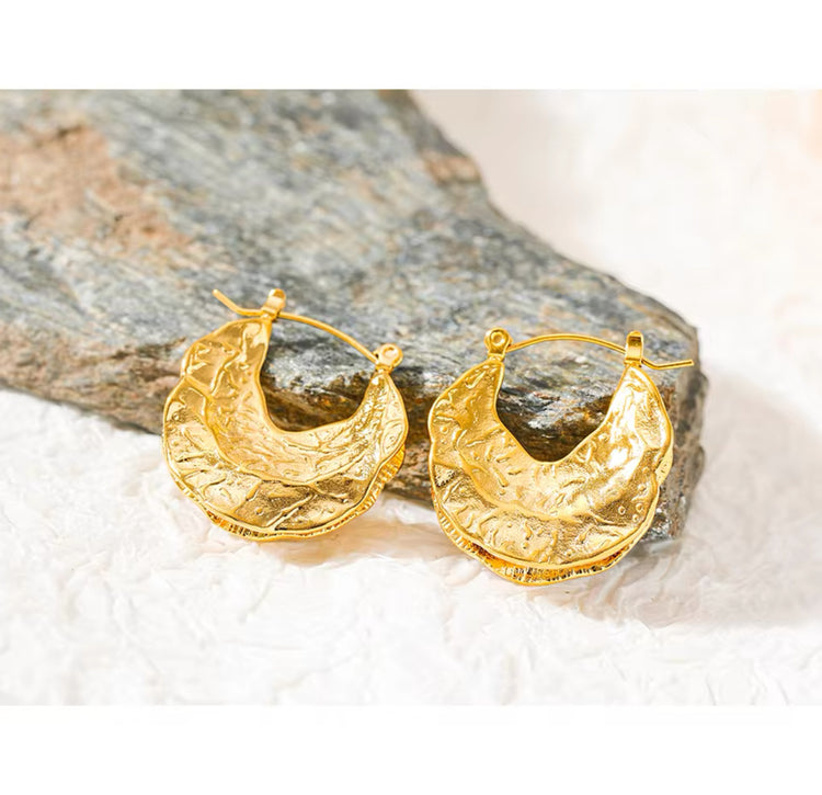 Dainty Hoop Earrings