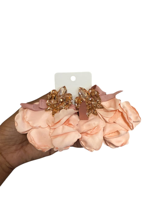 Graceful Blossom Earrings Alc (Blush)