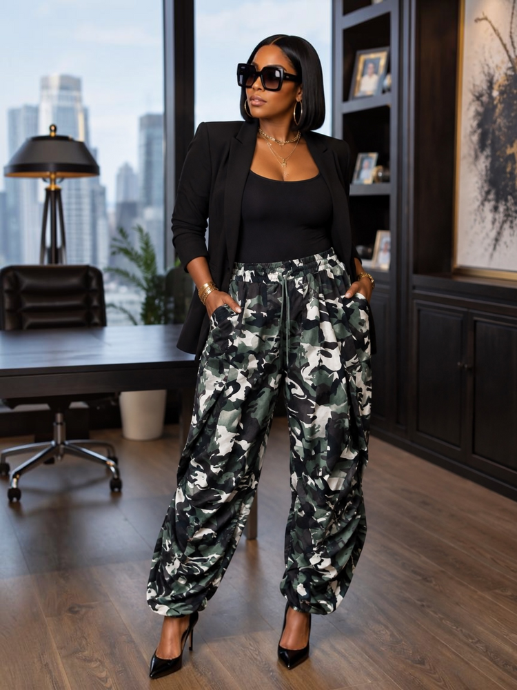 Lady Ruffle Camouflage Pants
