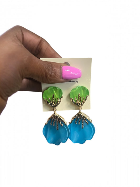 Elegant Shee Earrings-Blue Green