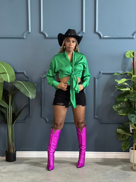 The model Top Green