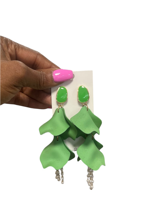 Large Flower Petal Earrings Alc-Green