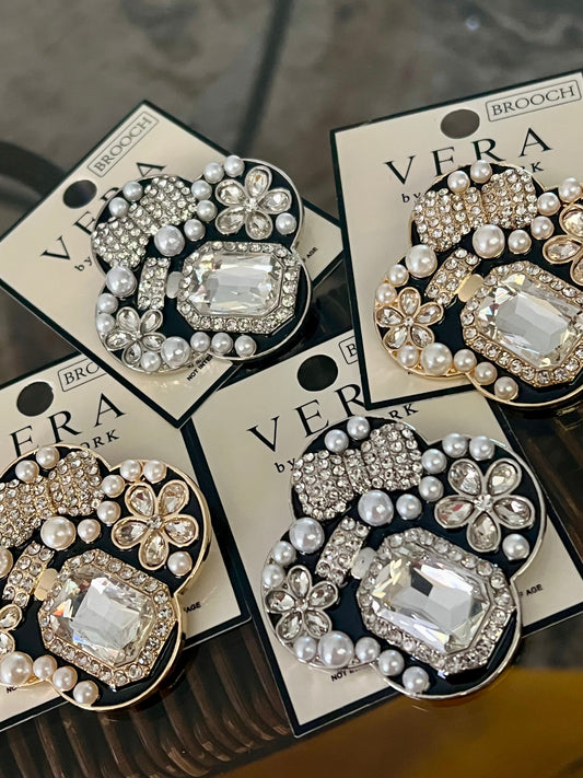 Very Girlie Brooch (2 colors)