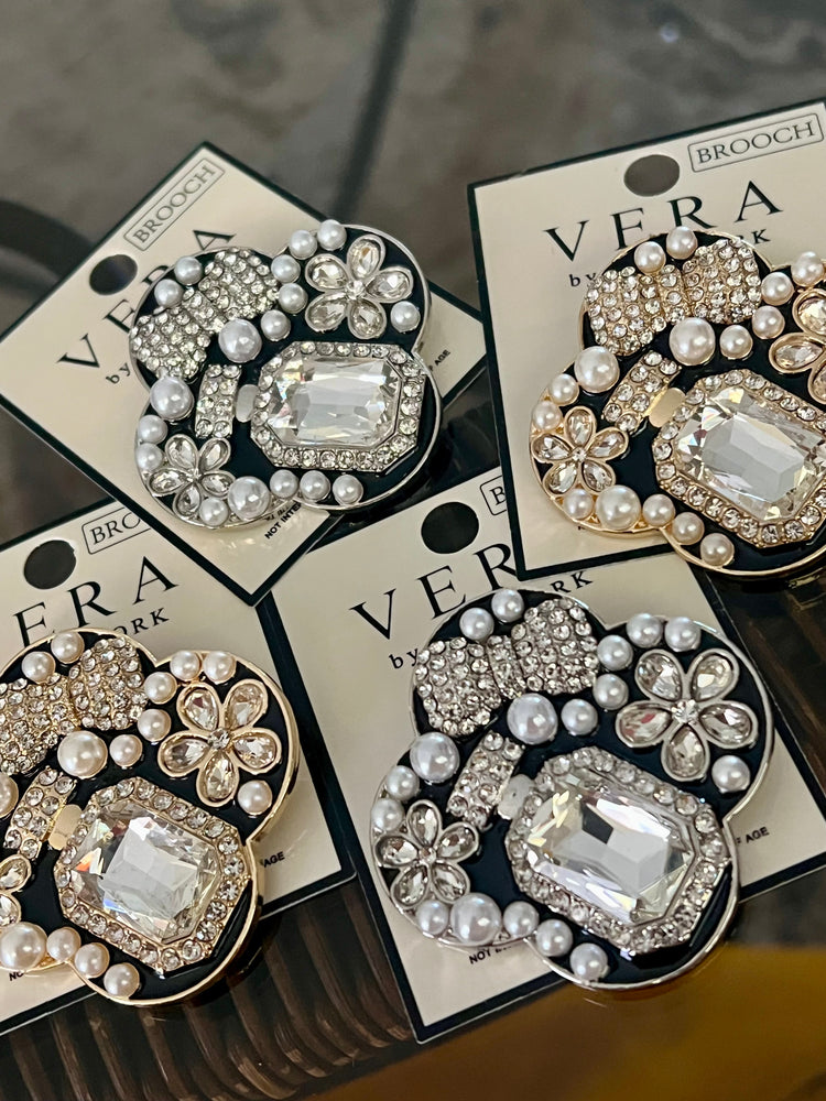 Very Girlie Brooch (2 colors)