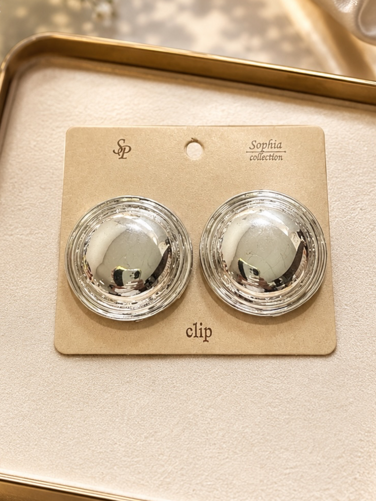 Assorted Clip On Earrings-Vintage