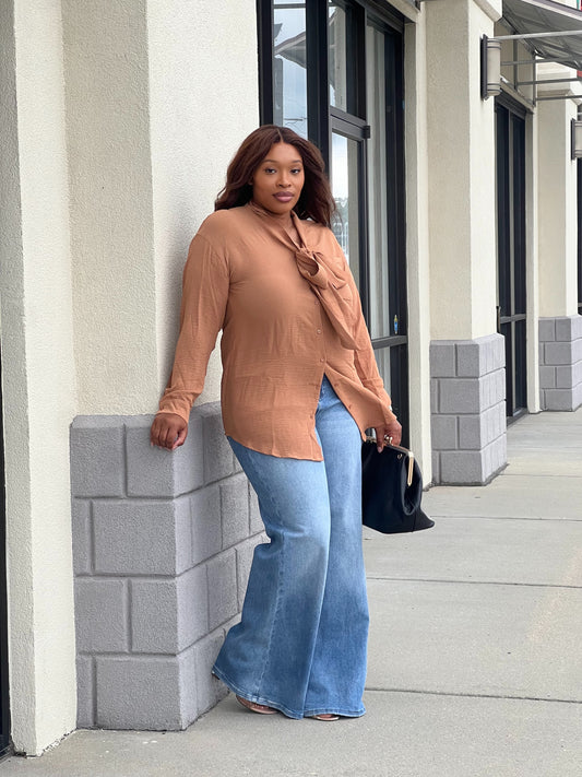 Vintage Queen Top-Tan