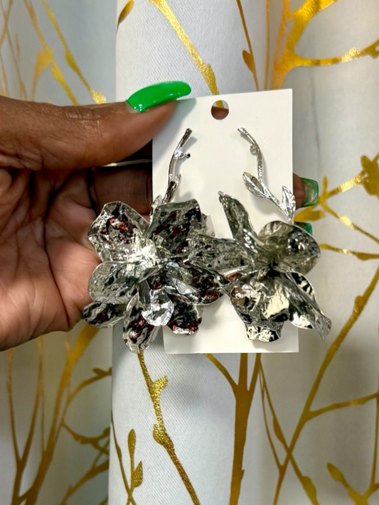 Silver Hanging Flower Earrings Alc
