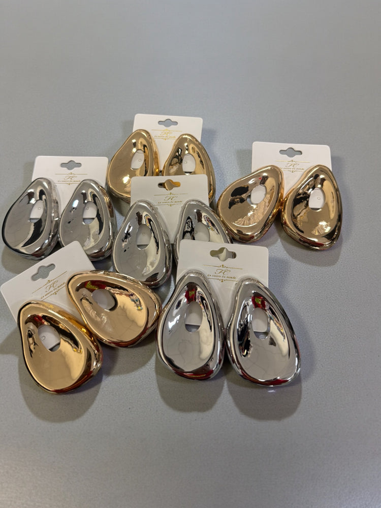 Irregular Stud Earrings Alc (2 colors)