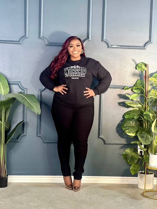 Made To Worship Psalm 95:1 Patch Sweatshirt-Black